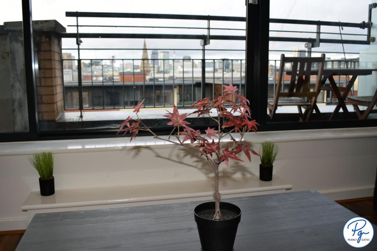 Penthouse - Amazing City Skyline Views - Balcony - Free Extra 2 Hours - Free Parking - Utilita Arena - Bullring Shopping - New St Station- Super King Size Bed Birmingham Exterior foto